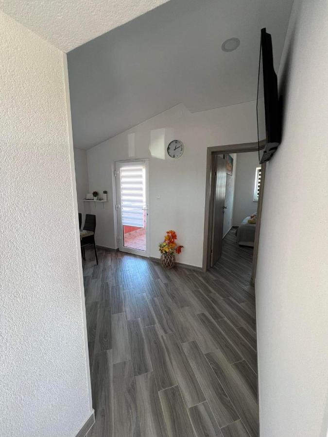 Apartment ˝Soleil˝ Vir Bagian luar foto