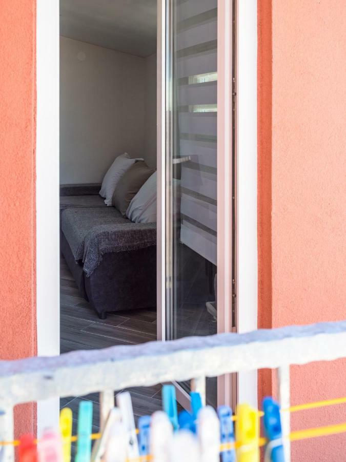 Apartment ˝Soleil˝ Vir Bagian luar foto